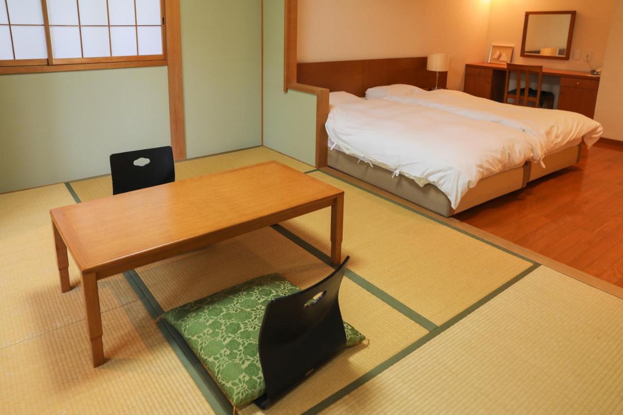 Ajisai Onsen Ryokan - Award Winning Private Open Air Onsen Хаконе Екстериор снимка