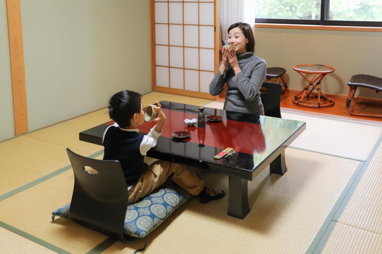 Ajisai Onsen Ryokan - Award Winning Private Open Air Onsen Хаконе Екстериор снимка