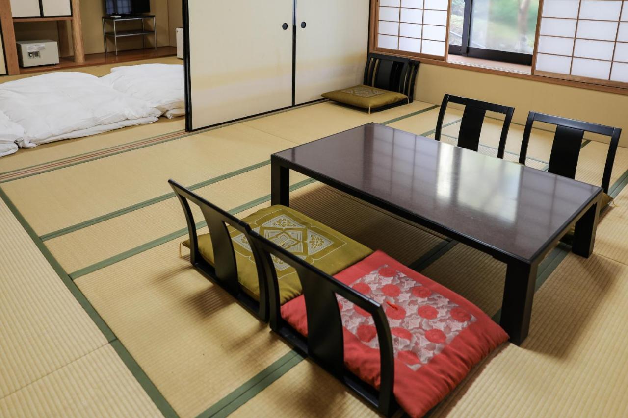 Ajisai Onsen Ryokan - Award Winning Private Open Air Onsen Хаконе Екстериор снимка